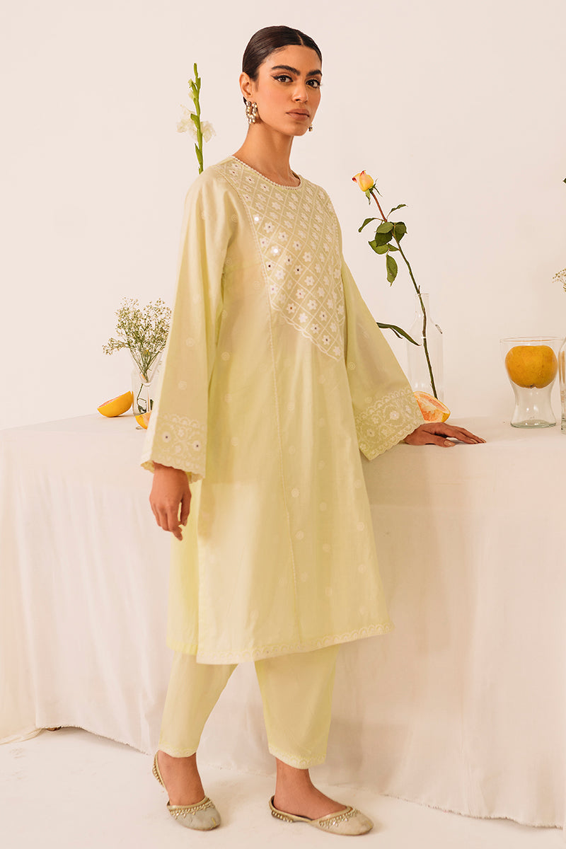 TAMED PASSION-LAWN 2 PIECE