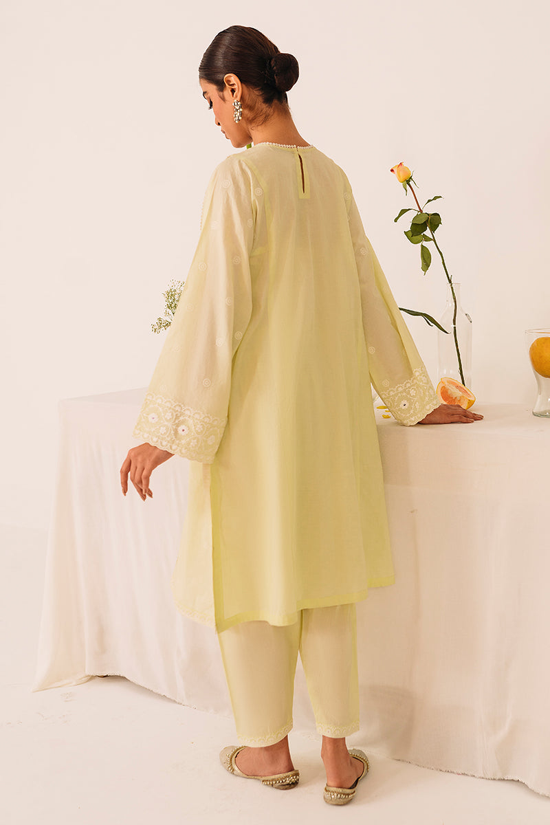 TAMED PASSION-LAWN 2 PIECE