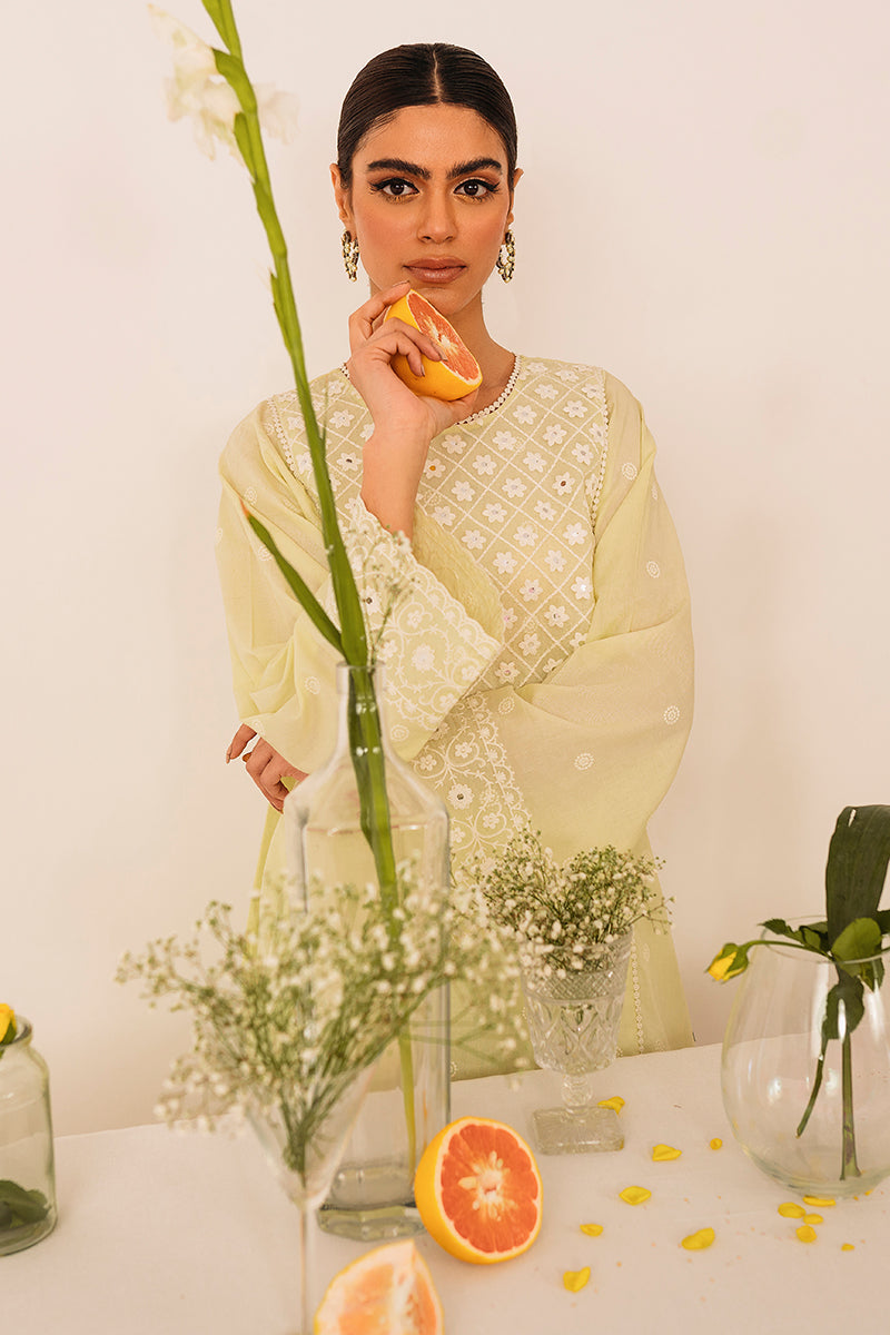 TAMED PASSION-LAWN 2 PIECE