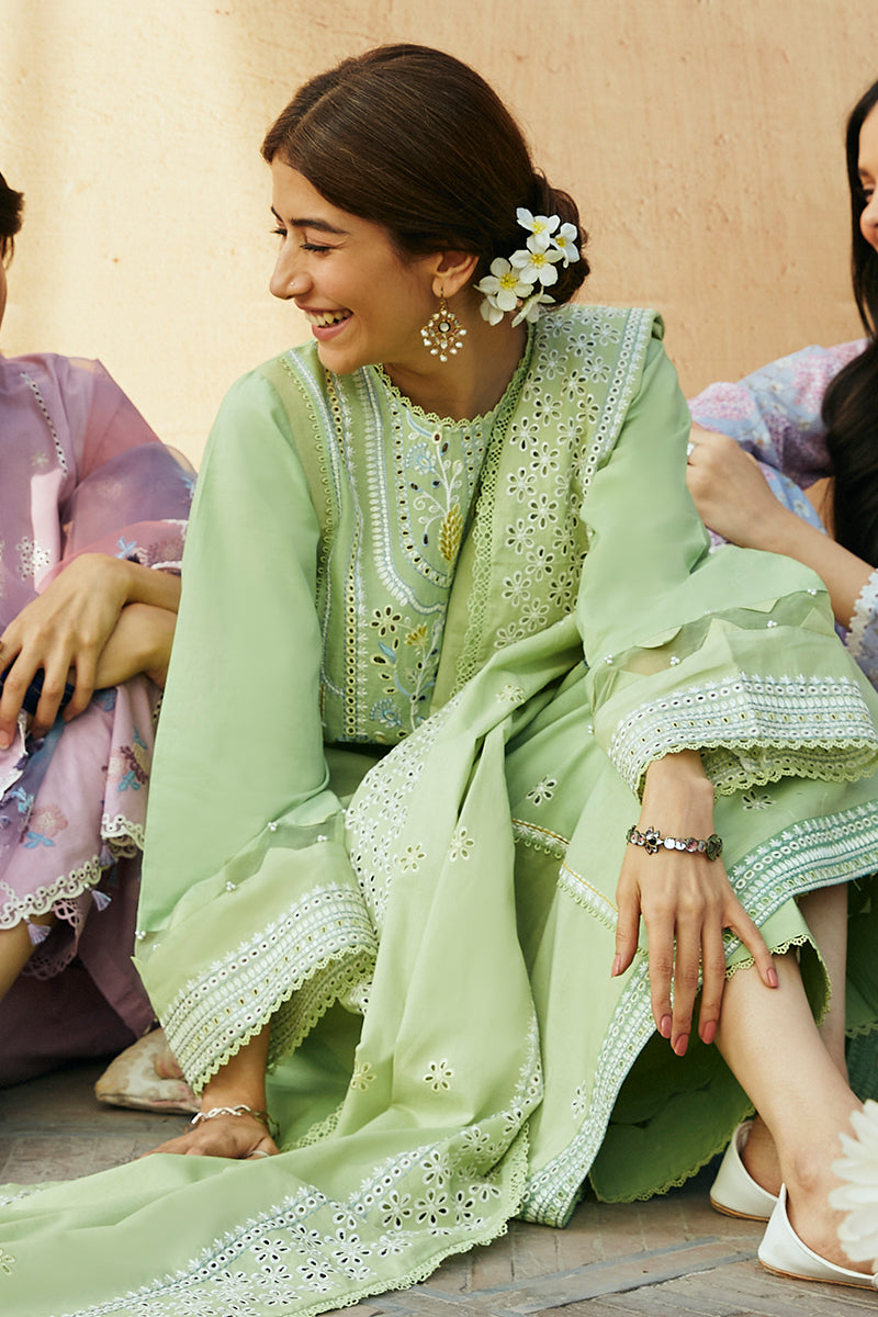 GARDEN GRACE-3 PIECE LAWN EMBROIDERED SUIT