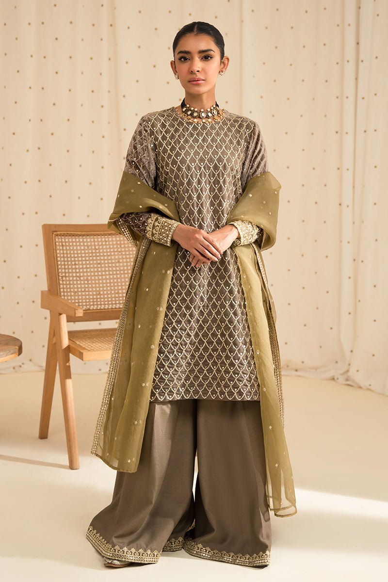CHAANDNI-3PC VELVET EMBROIDERED PRET
