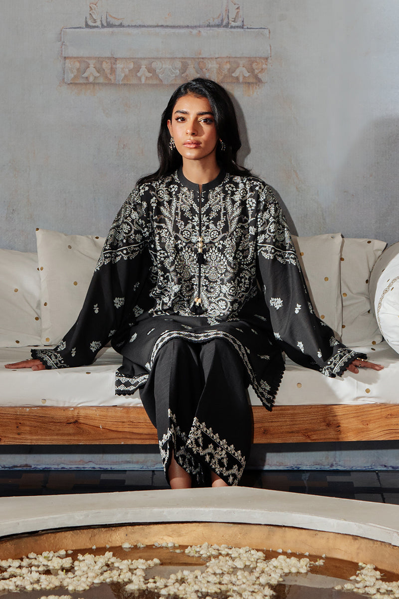 BLACK BREEZE-2PC KHADDAR PRINTED SUIT