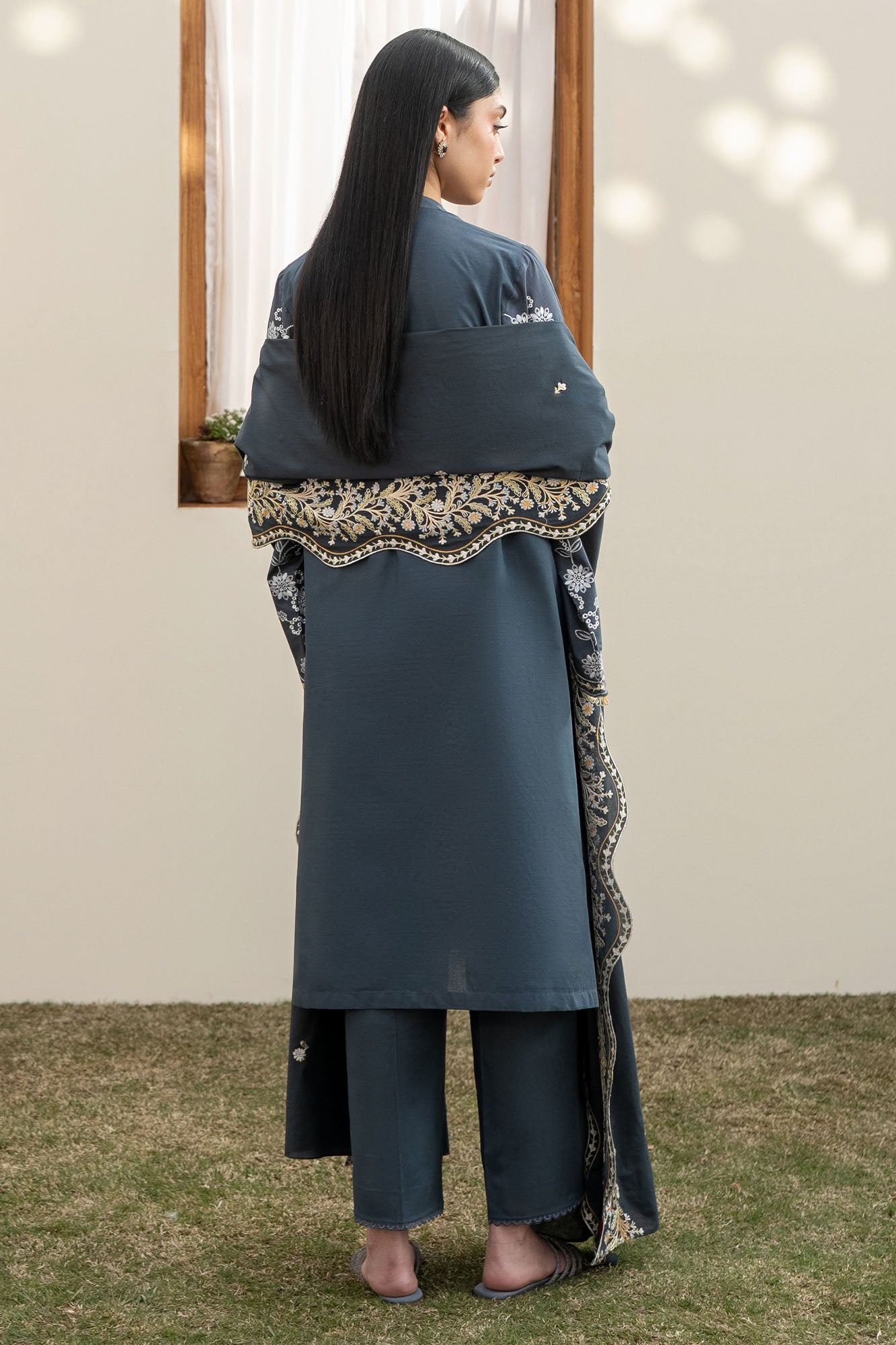 OMBRE BLUE-3PC EMBROIDERED LAWN SUIT