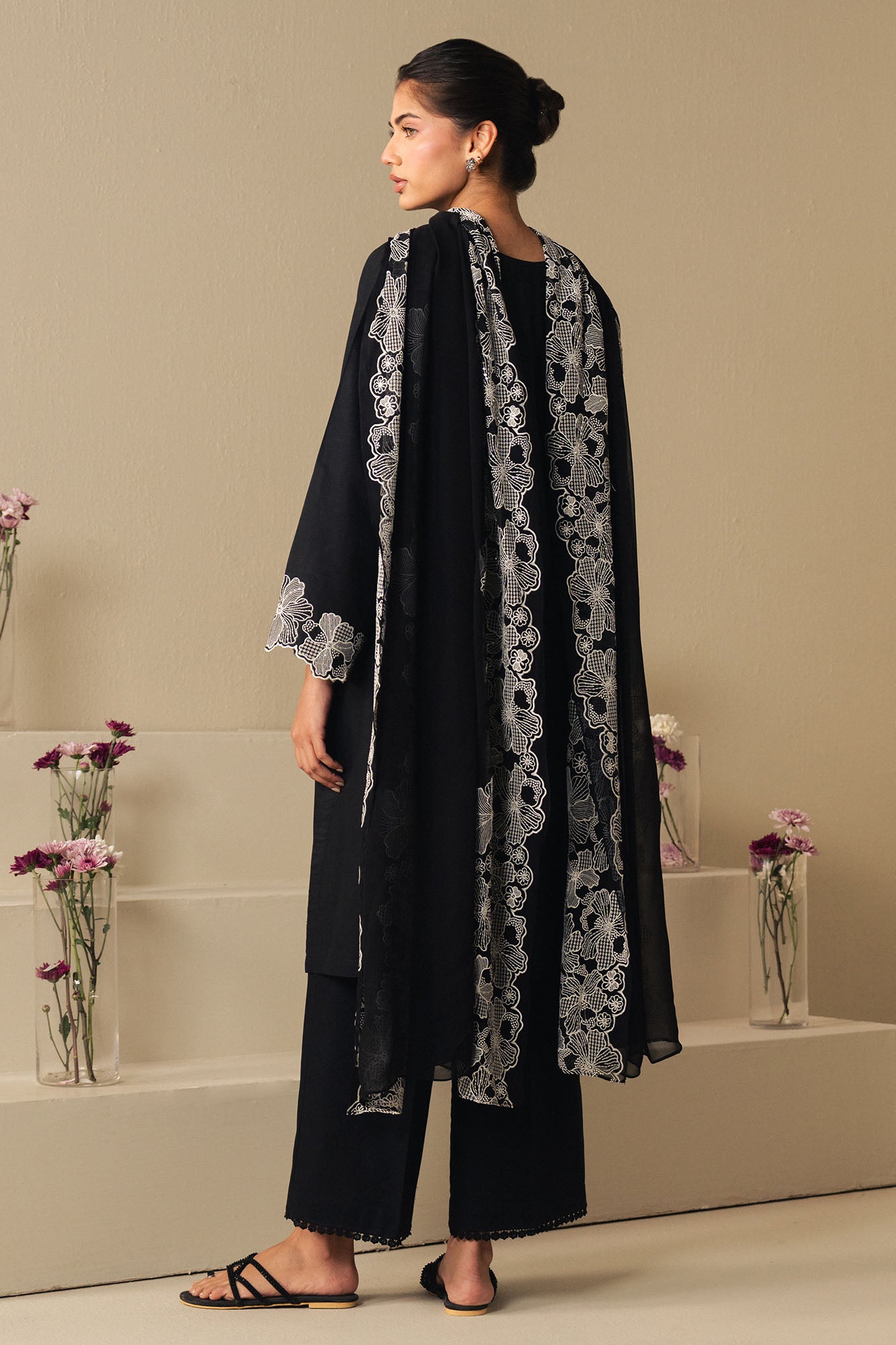 LUXE NOIR-2PC (SHIRT & DUPATTA)