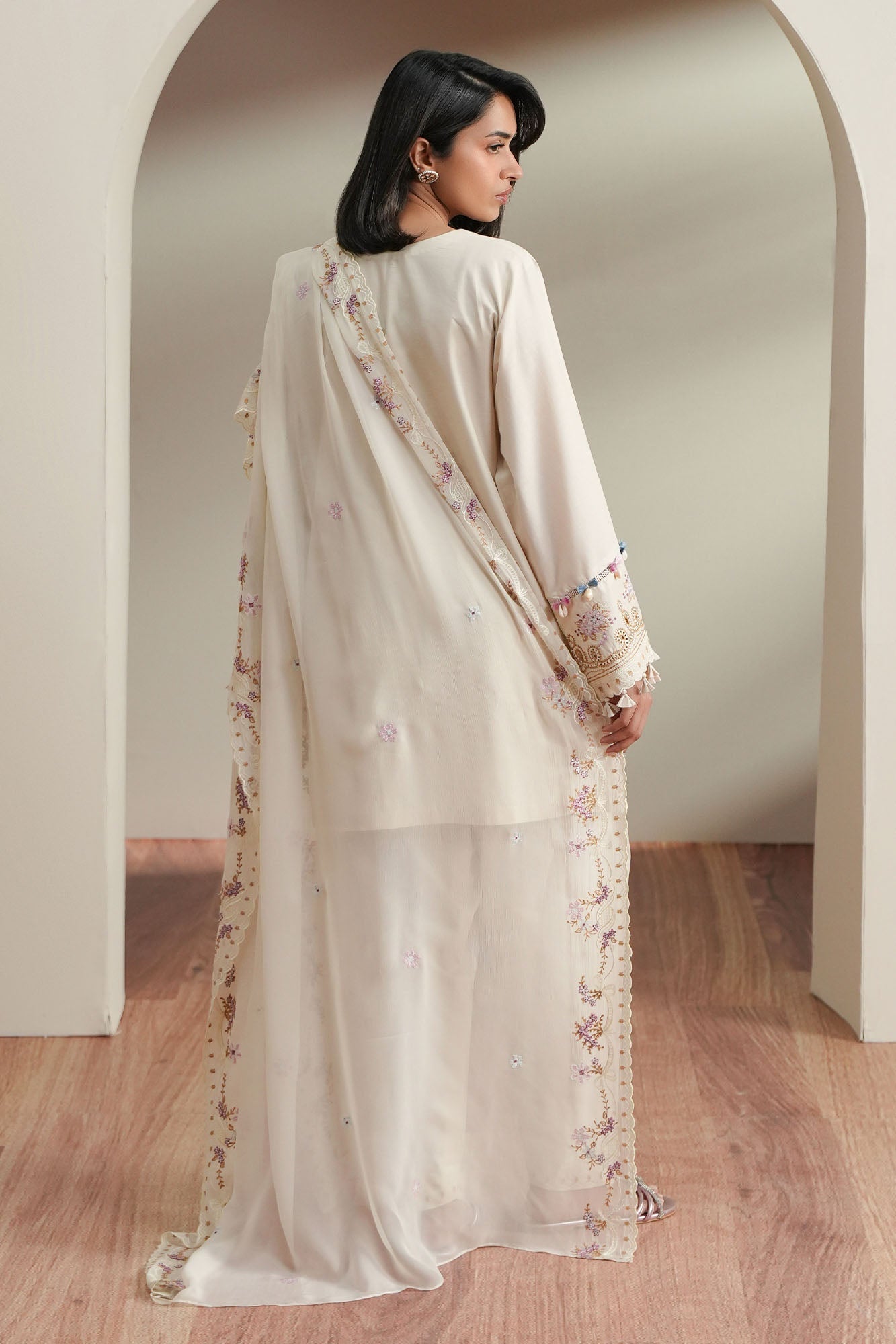 IVORY MOSIAC-3PC EMBROIDERED LAWN SUIT