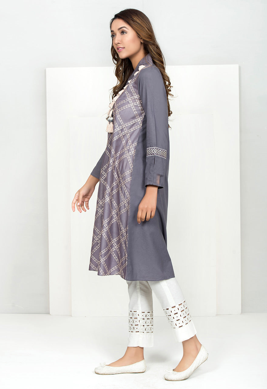 ASHEN TASSEL