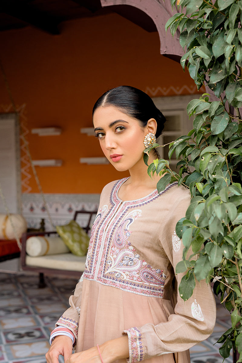 VINTAGE AFFAIR - EMBROIDERED SHIRT