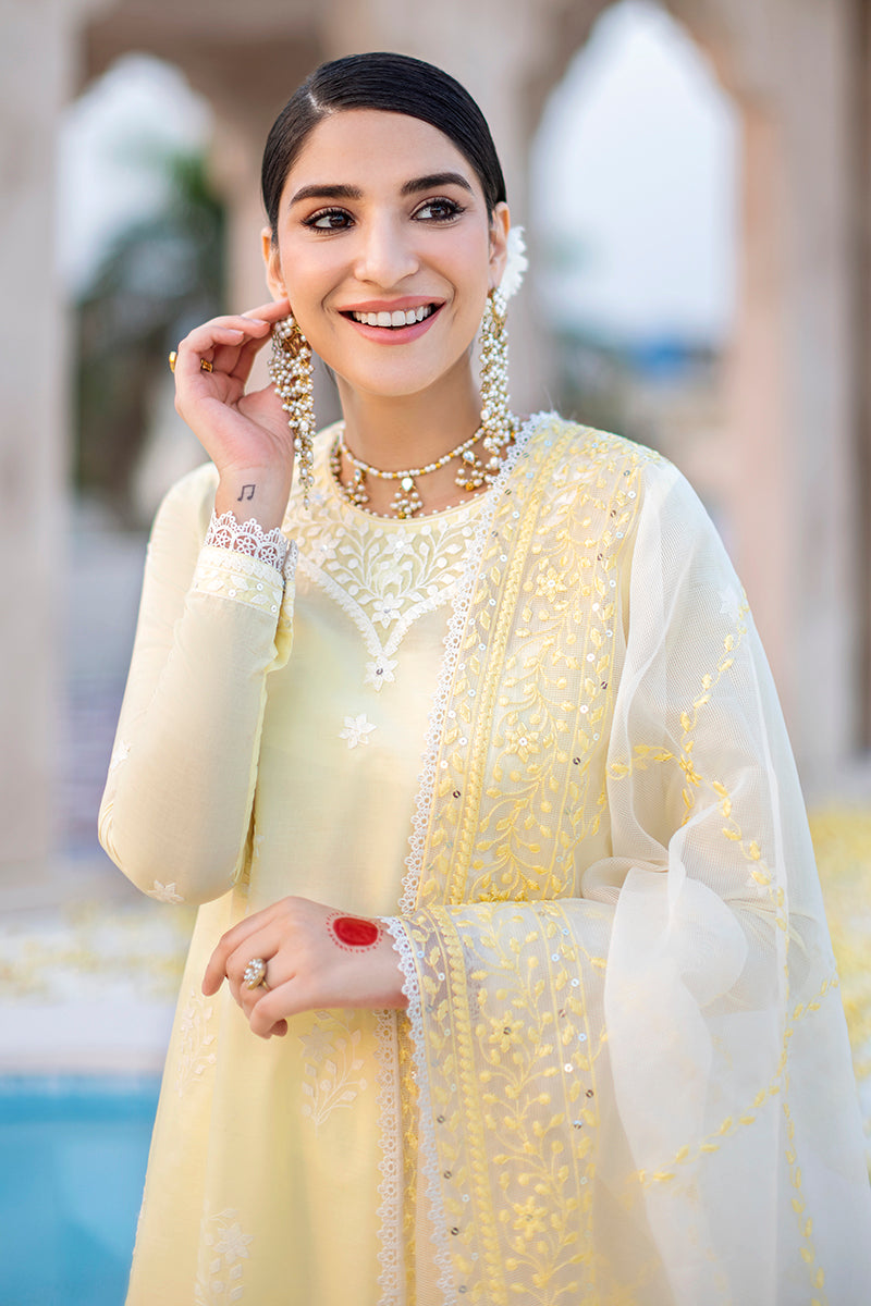 SUMMER BREEZE-3PC EMBROIDERED LAWN SUIT
