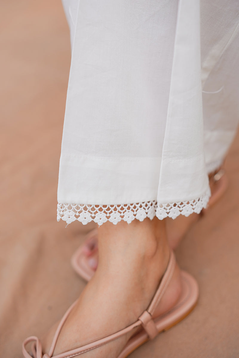 LACE TROUSER 3