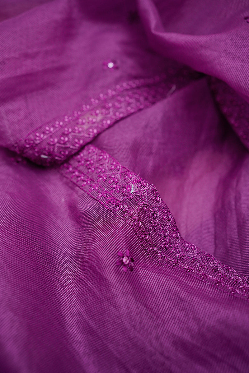 AMIRAH DUPATTA