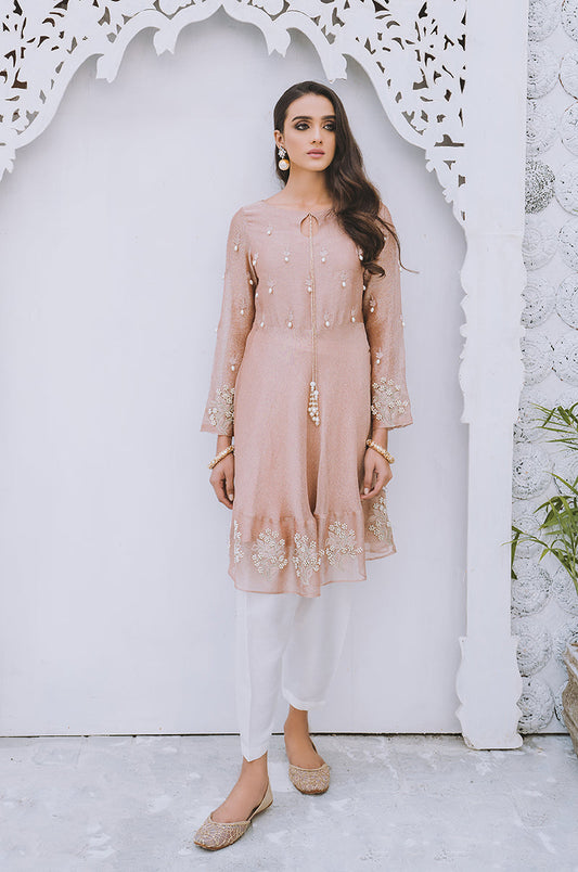 GHUNCHA-E-NAU