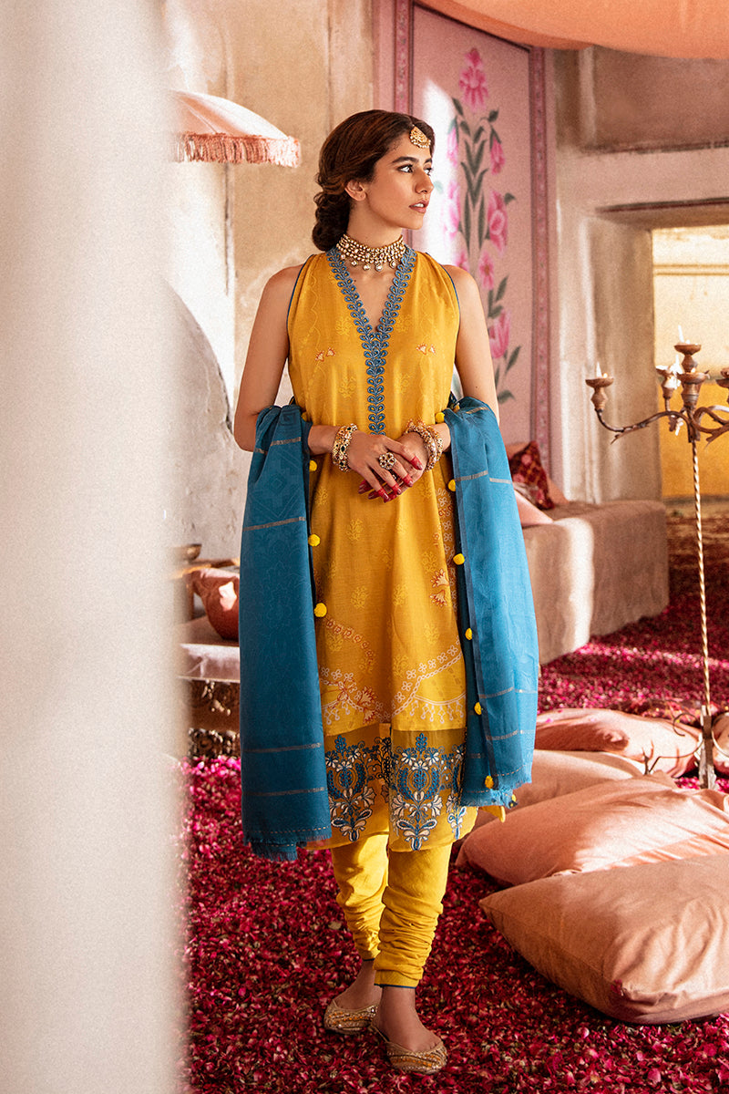 GOLD DAISY-3PC KHADDAR PRINTED SUIT