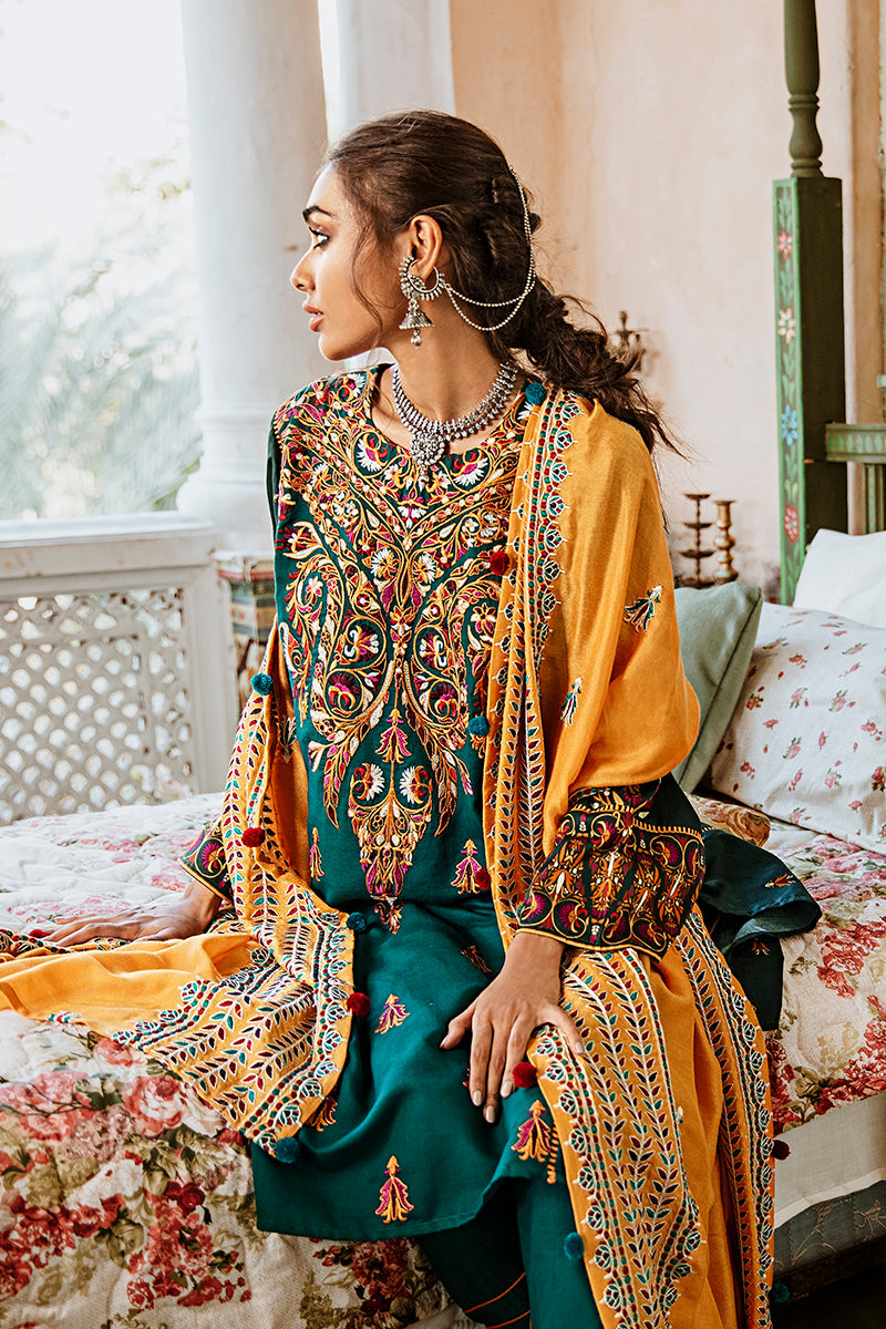 VERDANT GALORE - 3 PIECE (DIGITAL PRINTED BACK AND SLEEVES)