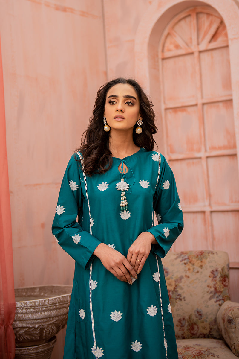 JADE BERYL EMBROIDERED SHIRT