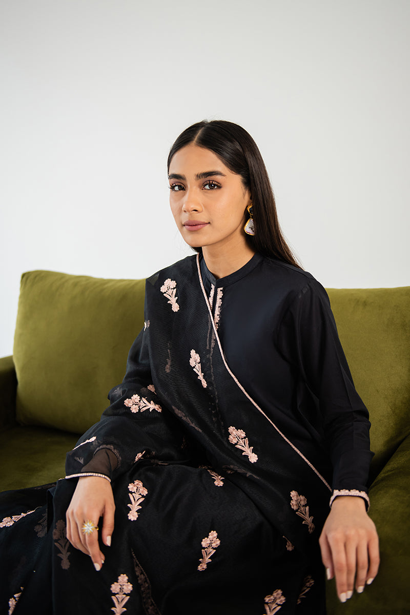 EBONY BLOOM-2 PIECE (SHIRT & DUPATTA)