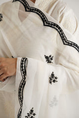 WHITE GRACE