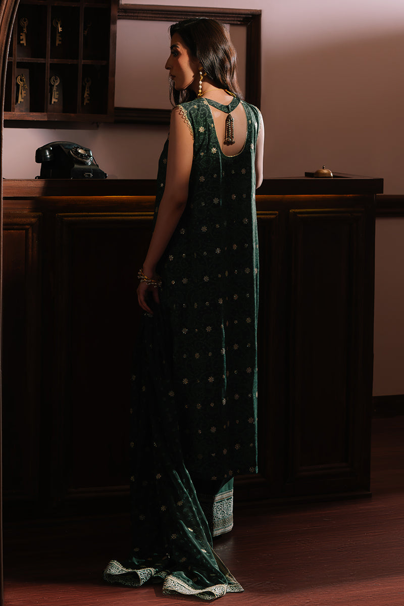 EMERALD MAJESTY-3PC SILK EMBROIDERED SUIT