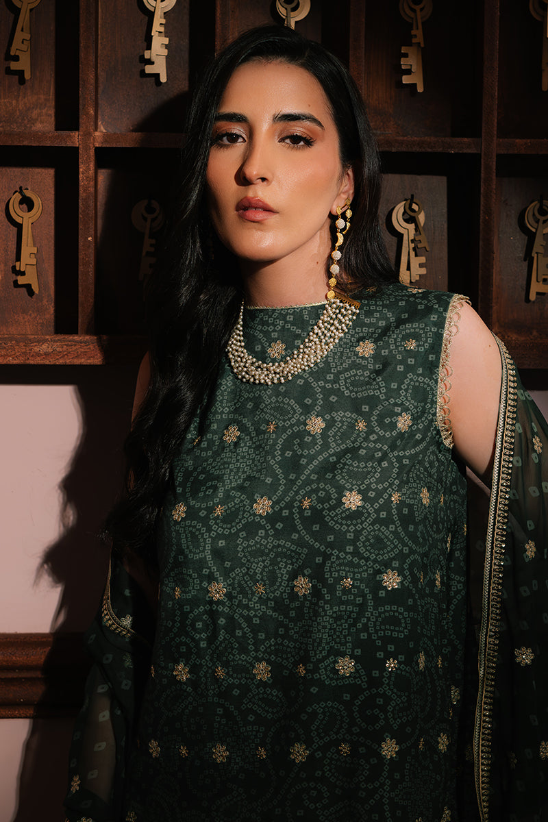 EMERALD MAJESTY-3PC SILK EMBROIDERED SUIT