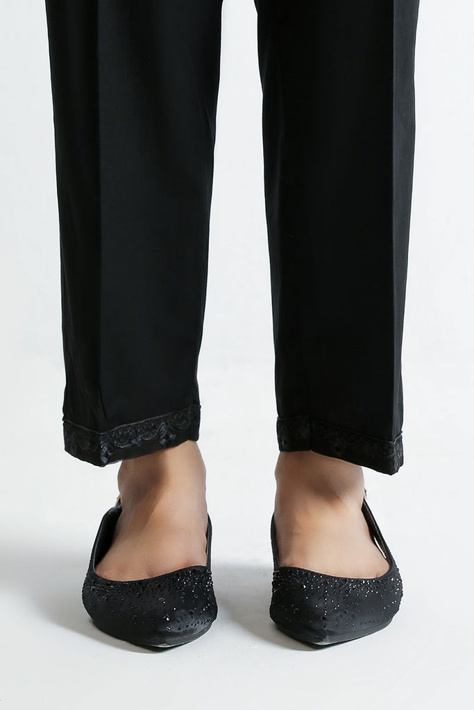 EMBROIDERED FITTED PANTS 2