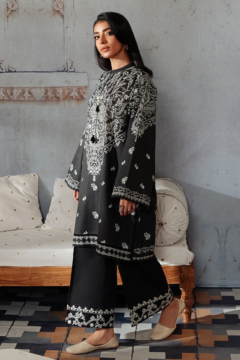 BLACK BREEZE-2PC KHADDAR PRINTED SUIT
