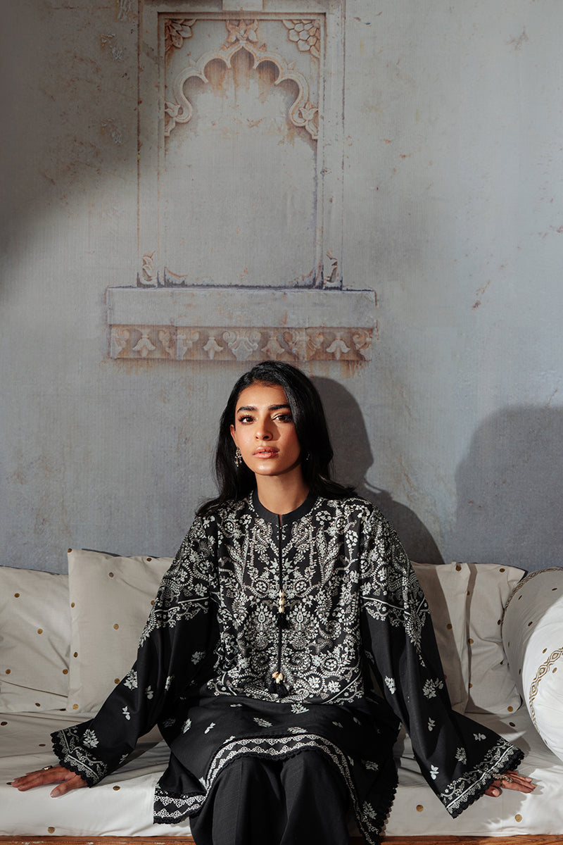 BLACK BREEZE-2PC KHADDAR PRINTED SUIT