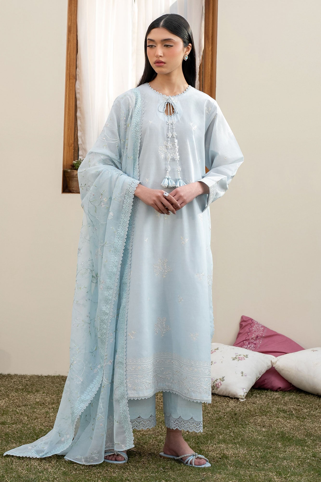 FROSTED MIST-3PC EMBROIDERED LAWN SUIT