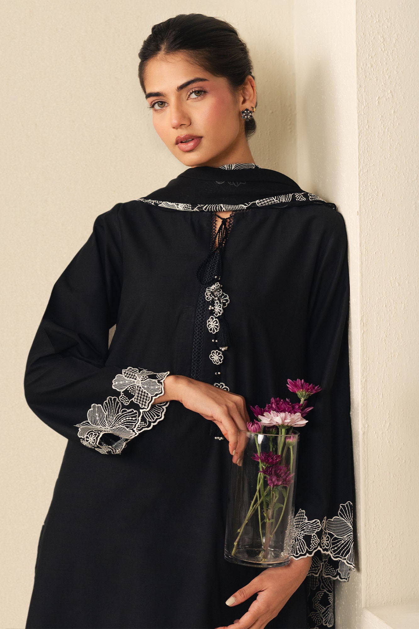 LUXE NOIR-2PC (SHIRT & DUPATTA)