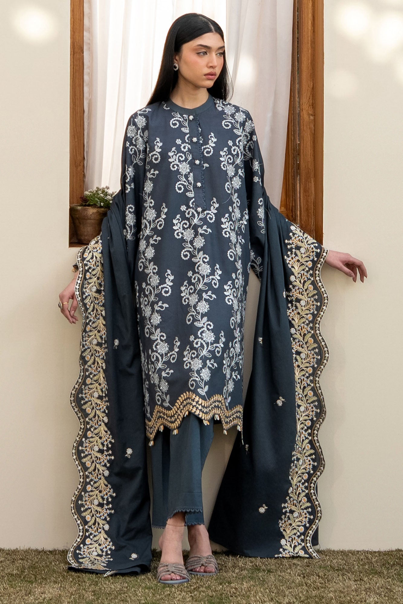 OMBRE BLUE-3PC EMBROIDERED LAWN SUIT