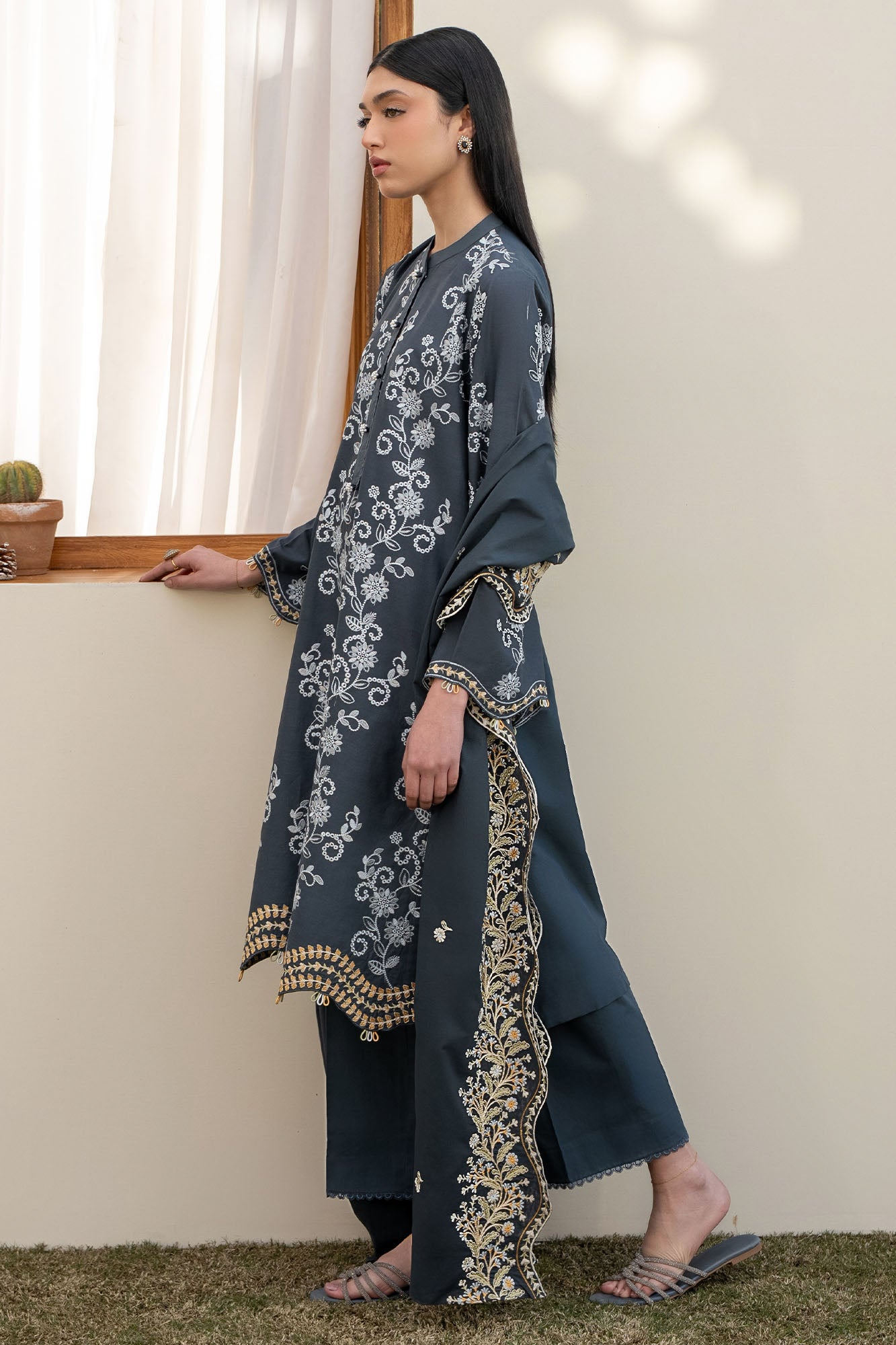 OMBRE BLUE-3PC EMBROIDERED LAWN SUIT