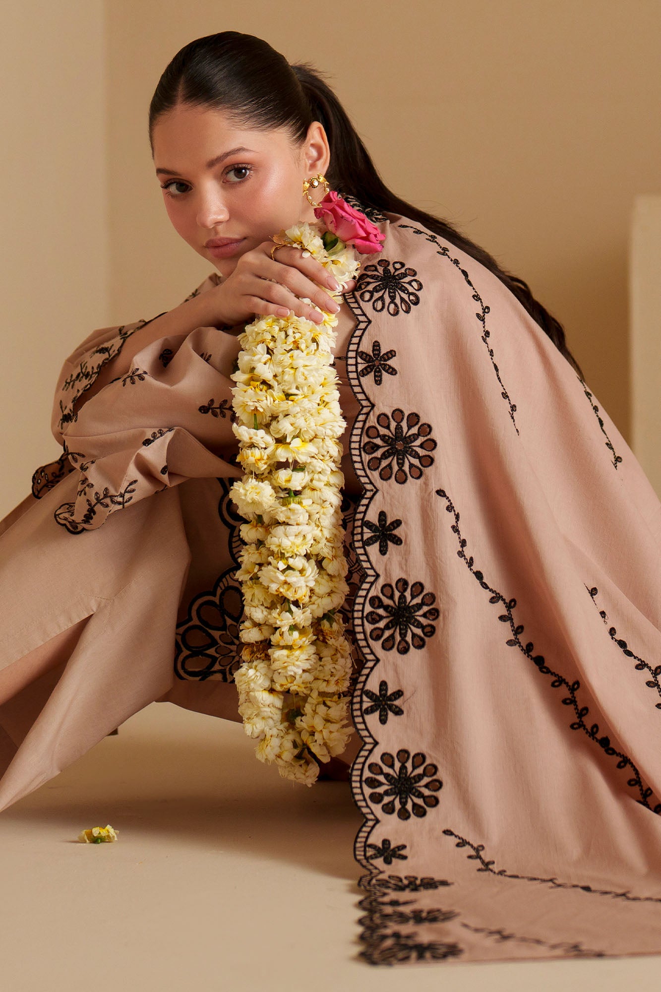 ORNATE DUSK-3PC CHIKANKARI SUIT