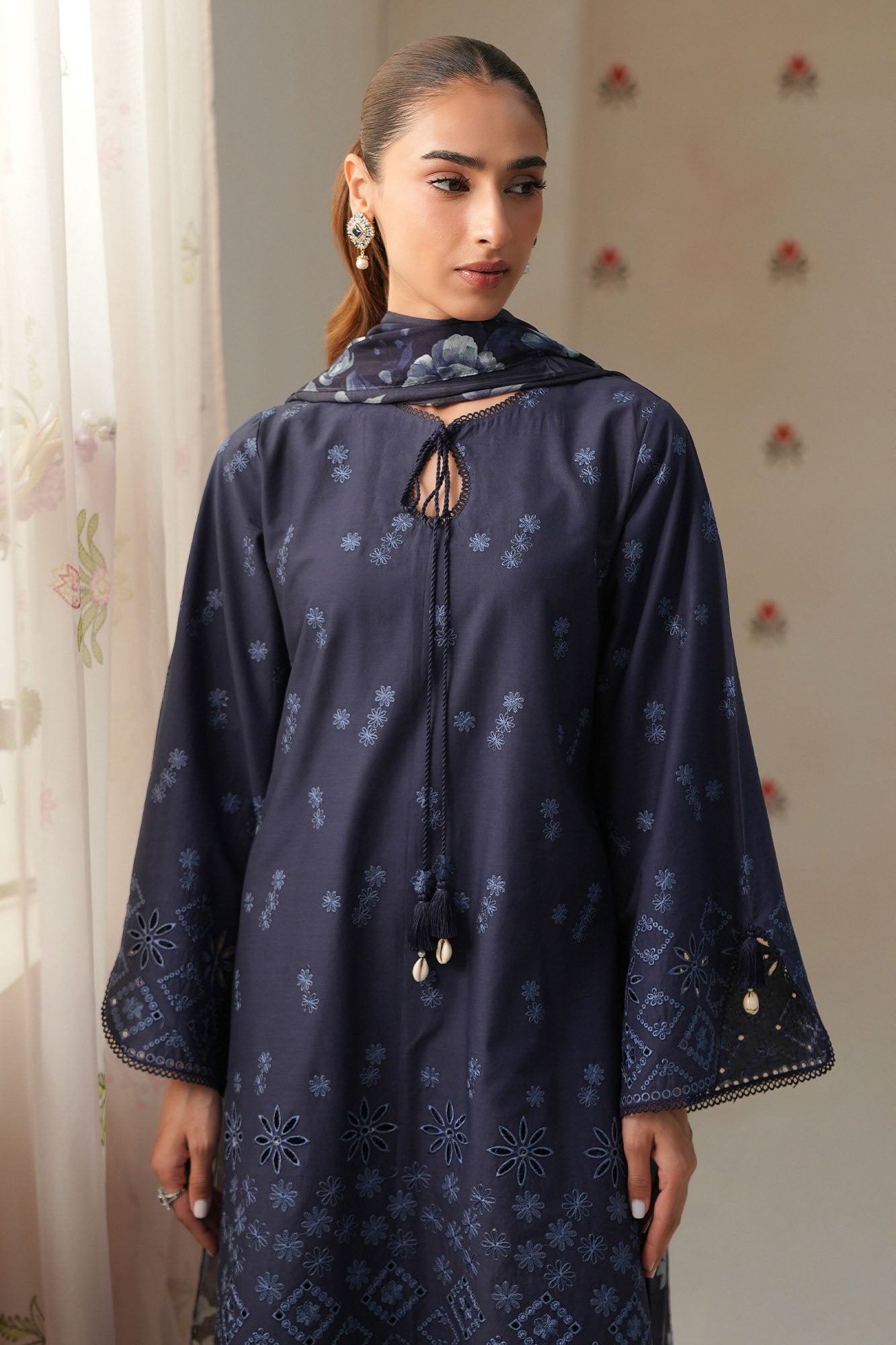BLUE FLORET-3PC CHIKANKARI SUIT