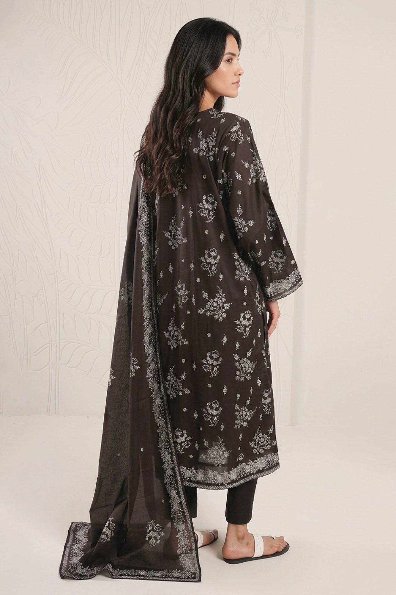 PHANTOM BLACK-3 PIECE PRINTED LAWN SUIT