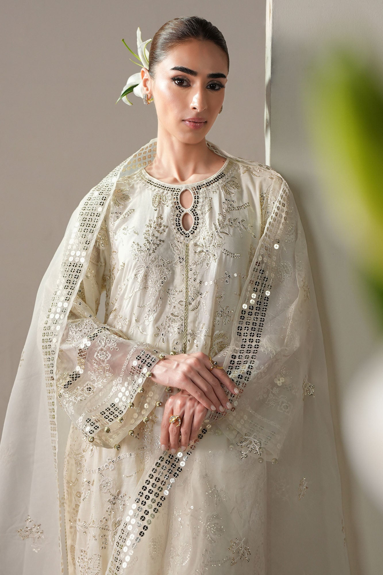 PEARL GLOW -4PC SILK EMBROIDERED SUIT