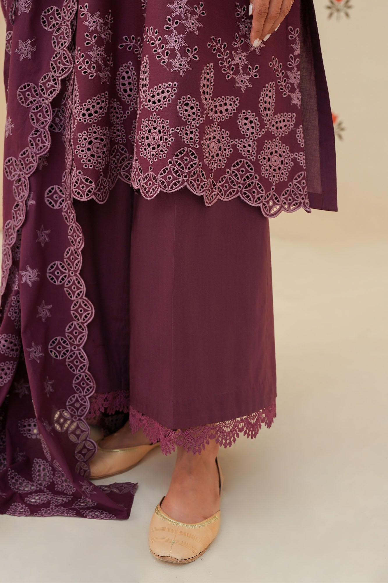 PLUM LUXE-3PC CHIKANKARI SUIT