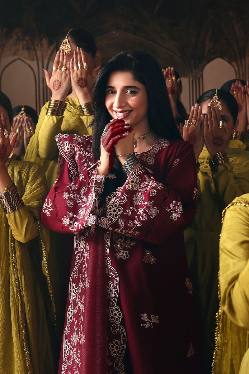 CRIMSON DRAPE-3PC EMBROIDERED LAWN SUIT