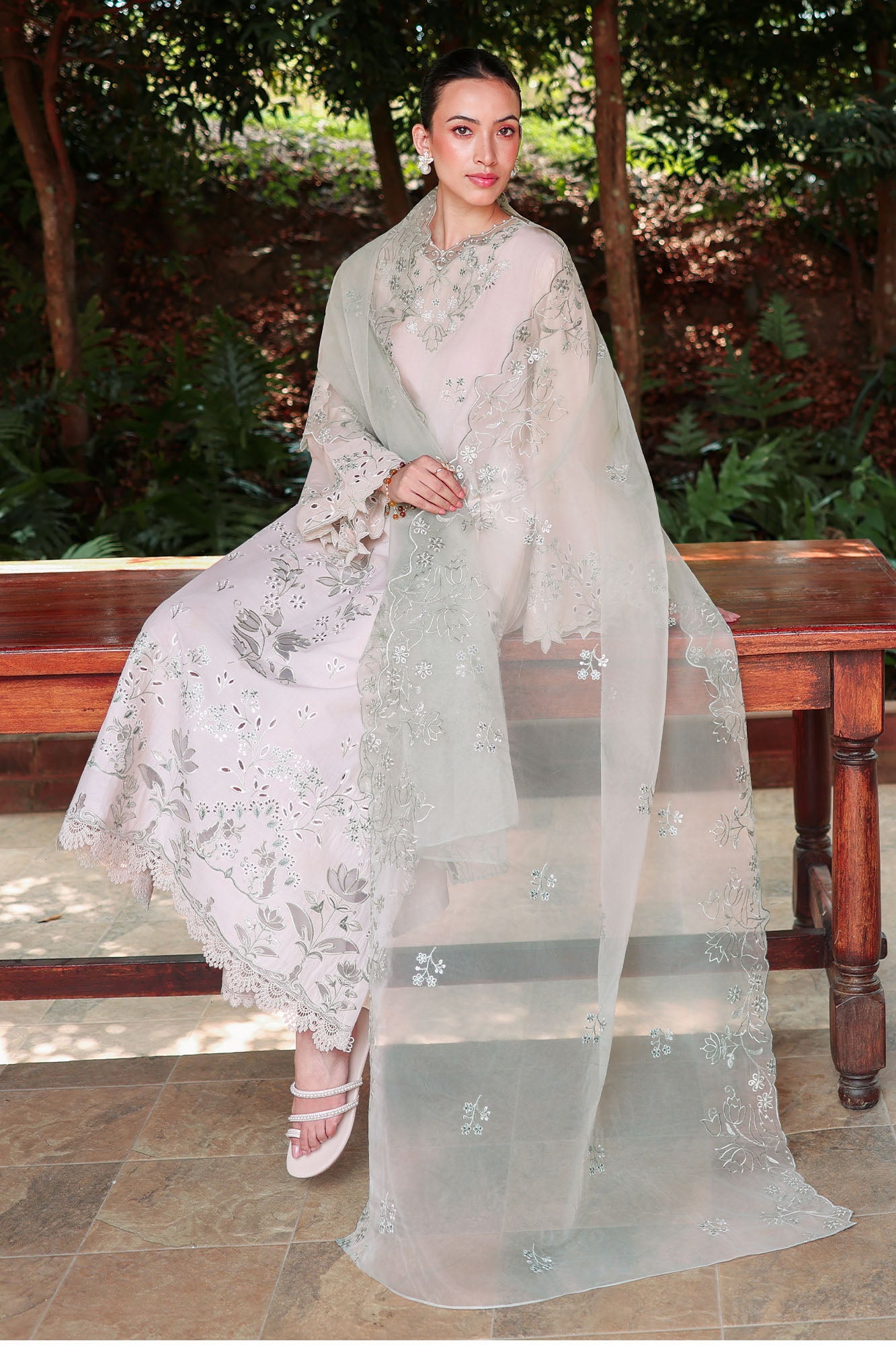 PEARL SAGE-3PC EMBROIDERED LAWN SUIT