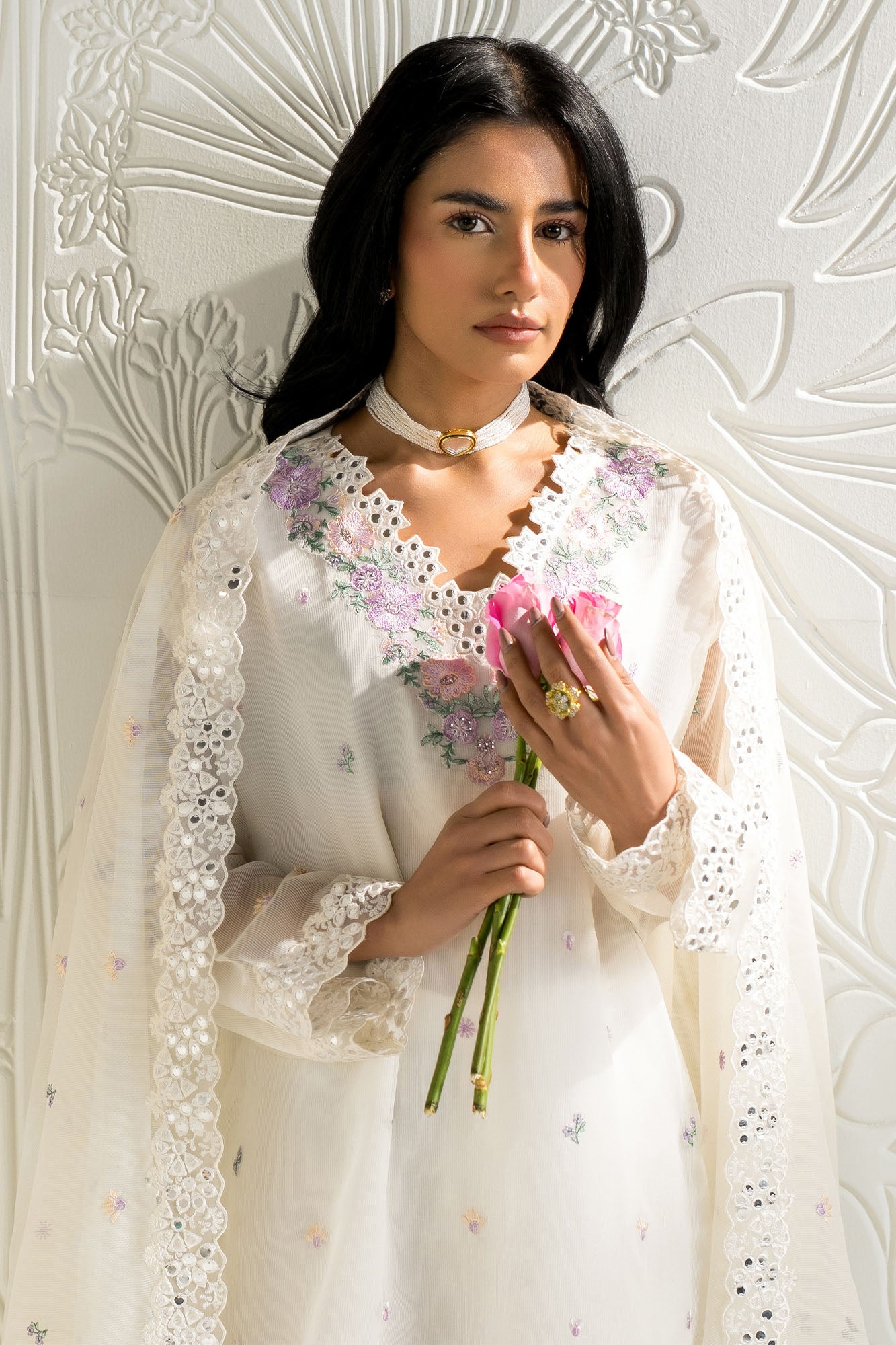 BLOOMING WHITE-2PC (SHIRT & DUPATTA)