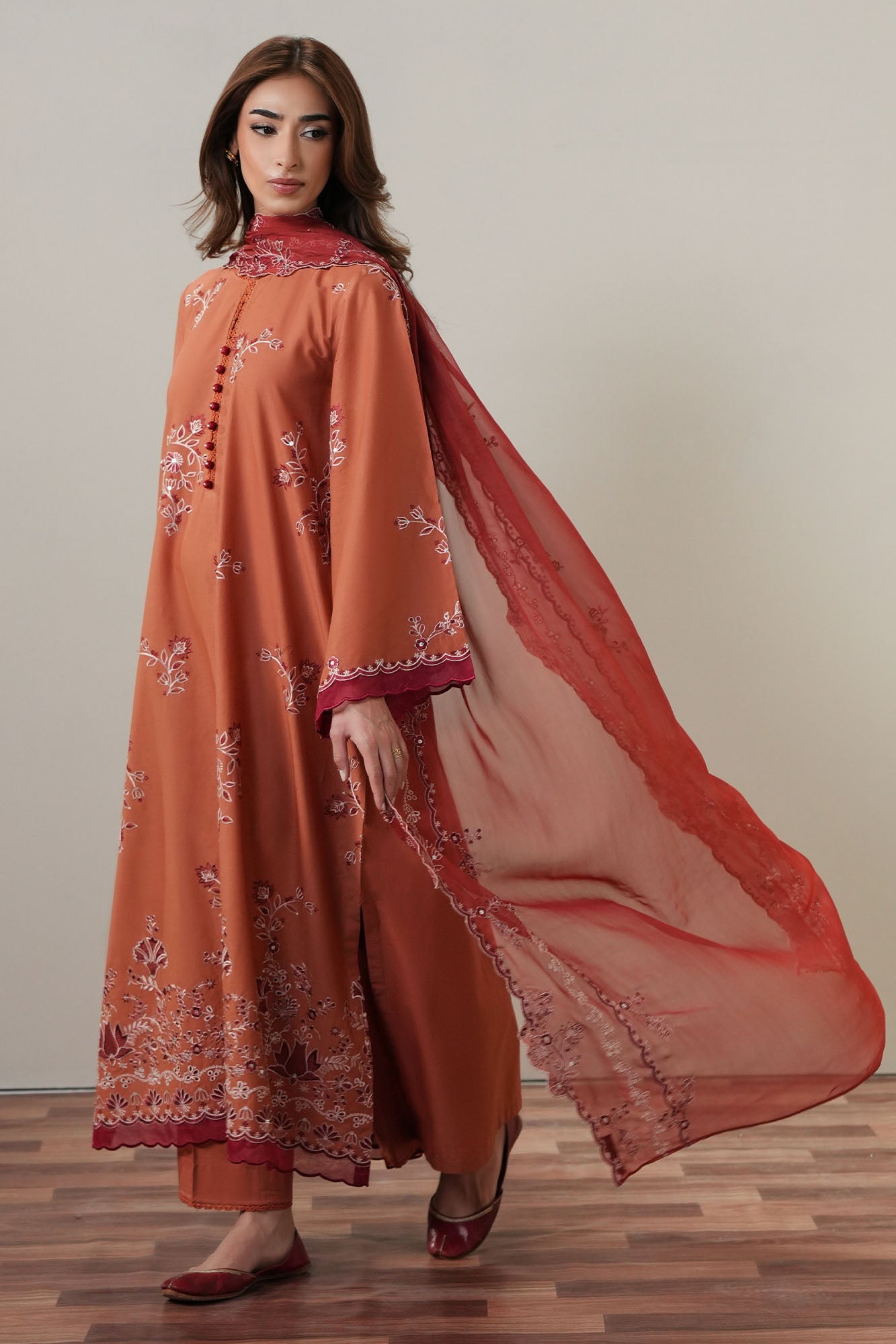 SCARLET EMBER-3PC EMBROIDERED SUIT