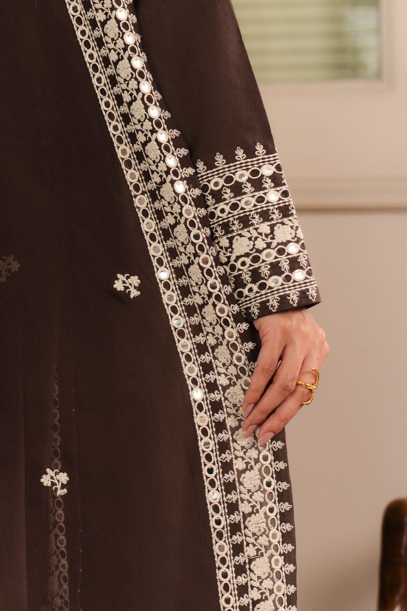 BROWNIE-2PC (SHIRT & DUPATTA)