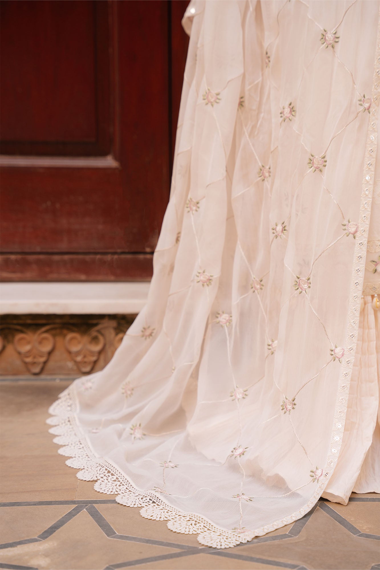 CLOUD GARDEN-3PC EMBROIDERED LAWN SUIT
