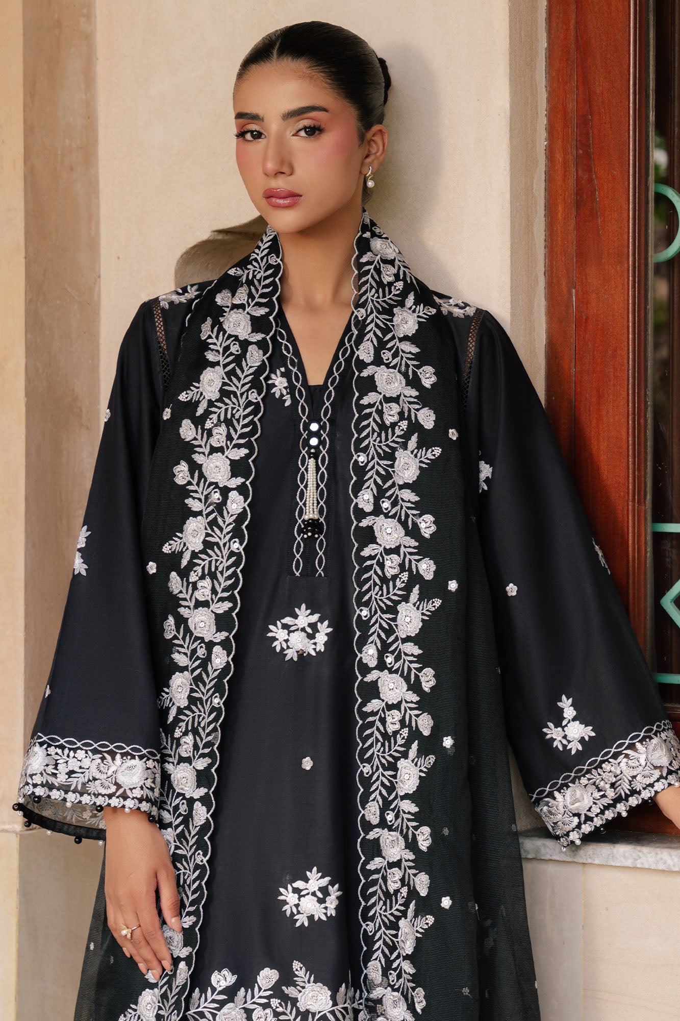 RAVEN MUSE-3PC EMBROIDERED LAWN SUIT