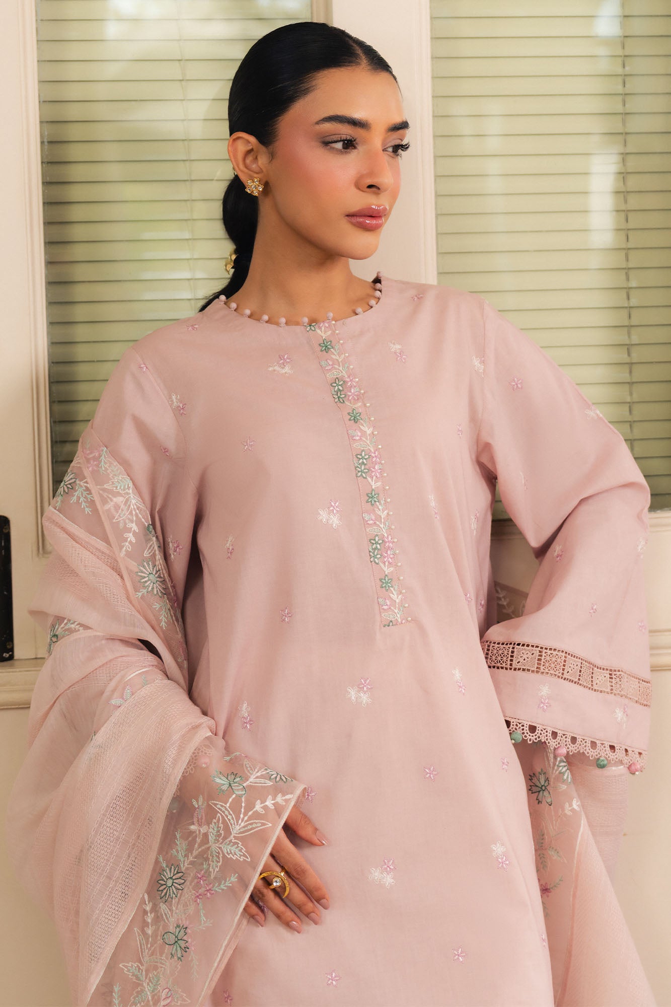 PINKY BREEZE-2PC (SHIRT & DUPATTA)