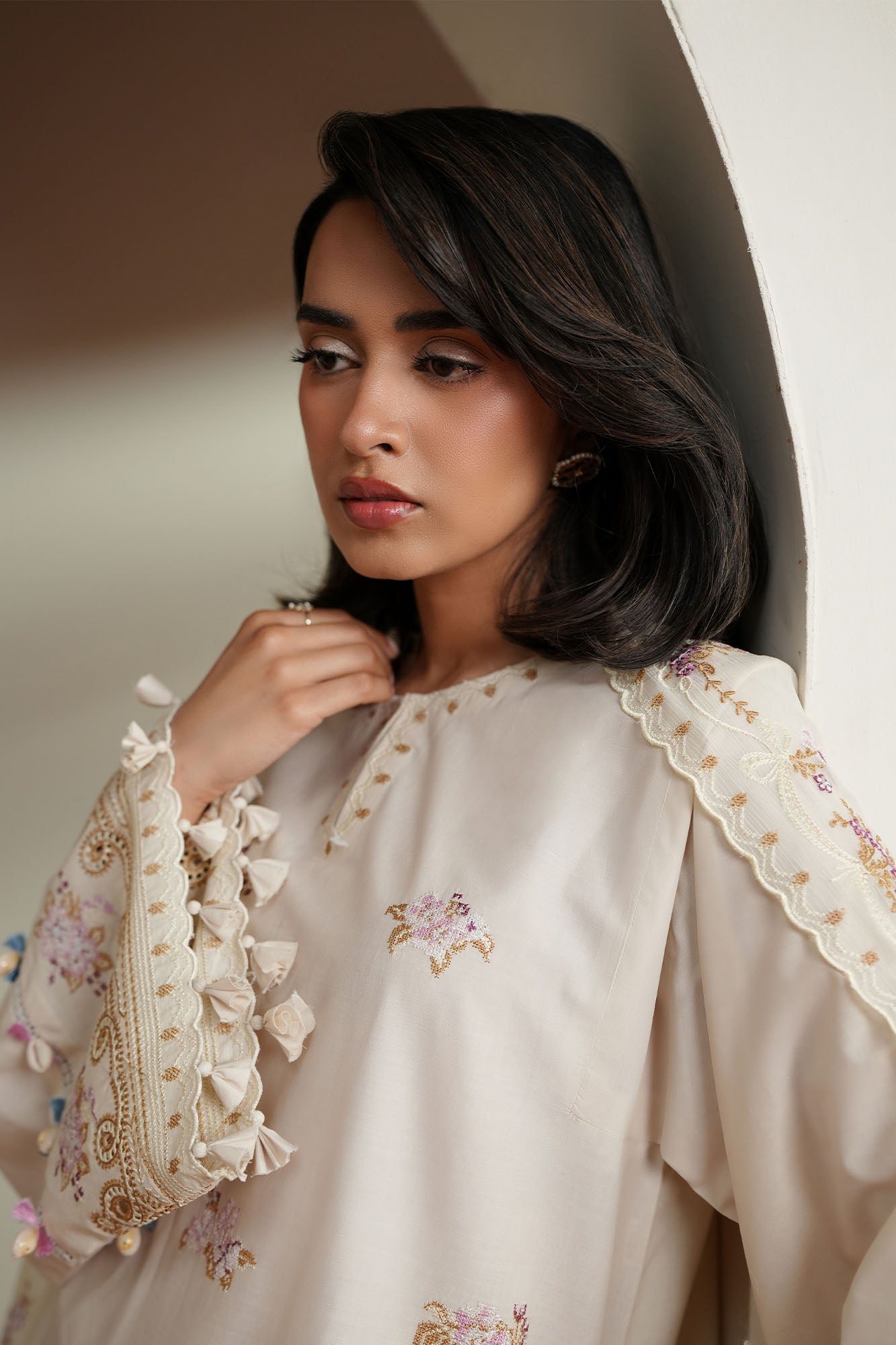 IVORY MOSIAC-3PC EMBROIDERED LAWN SUIT