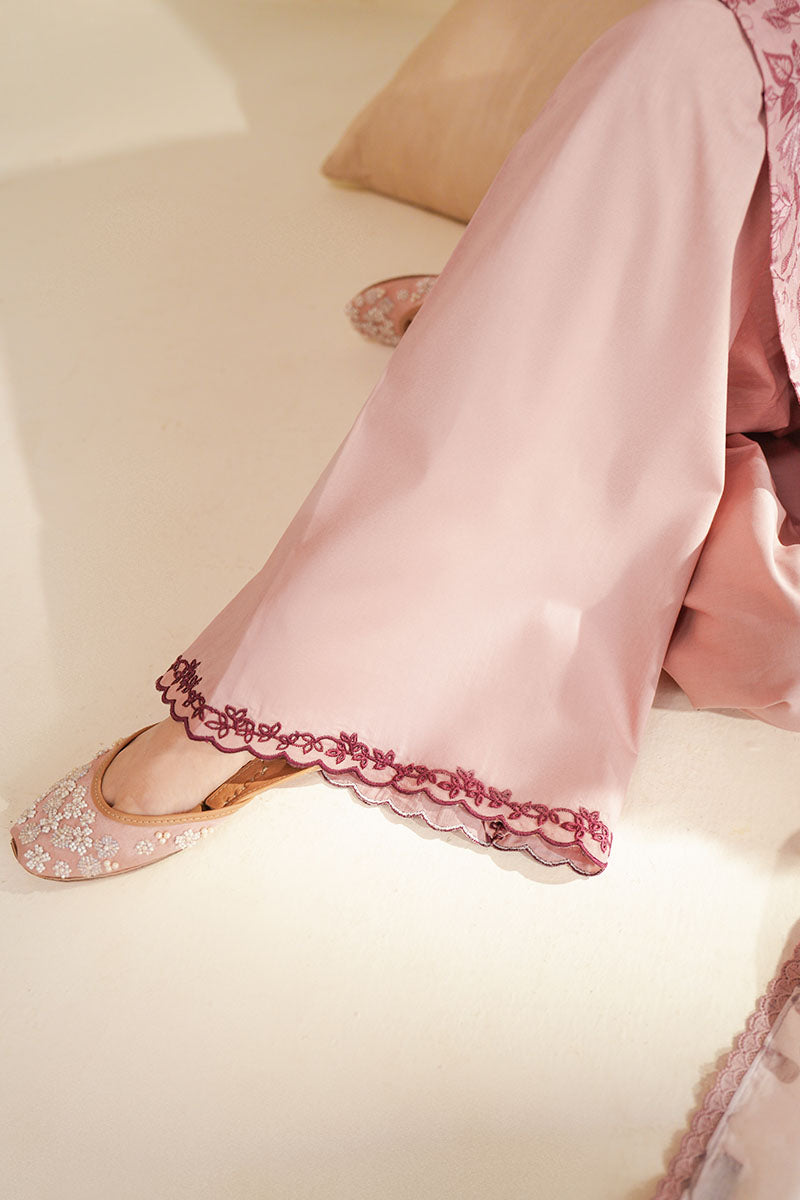 FLORAL BLUSH-3 PIECE PRINTED LAWN SUIT