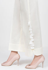 Flounce tuft 3