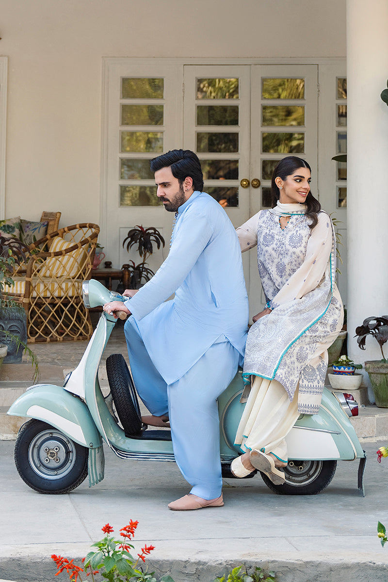 IVORY GLOW-3PC EMBROIDERED LAWN SUIT