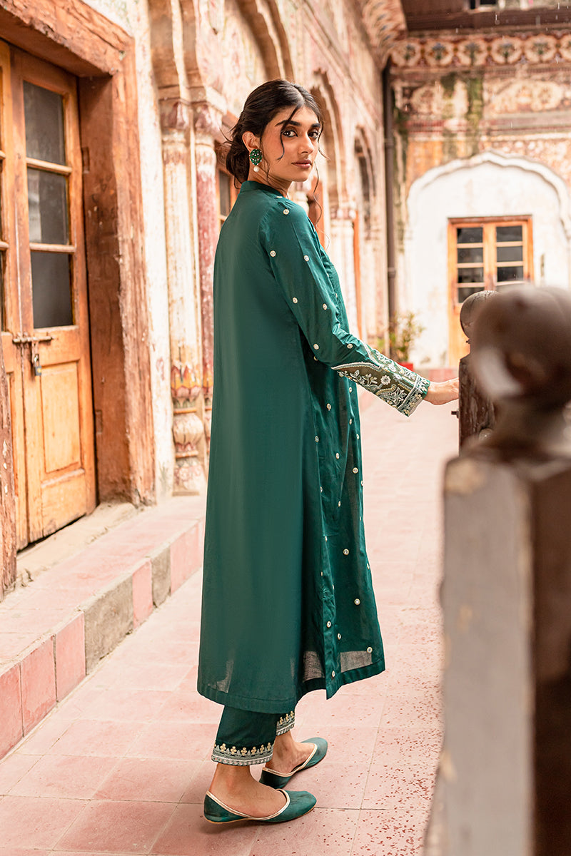 CHAHAAR BAGH-2PC (SHIRT & TROUSER)