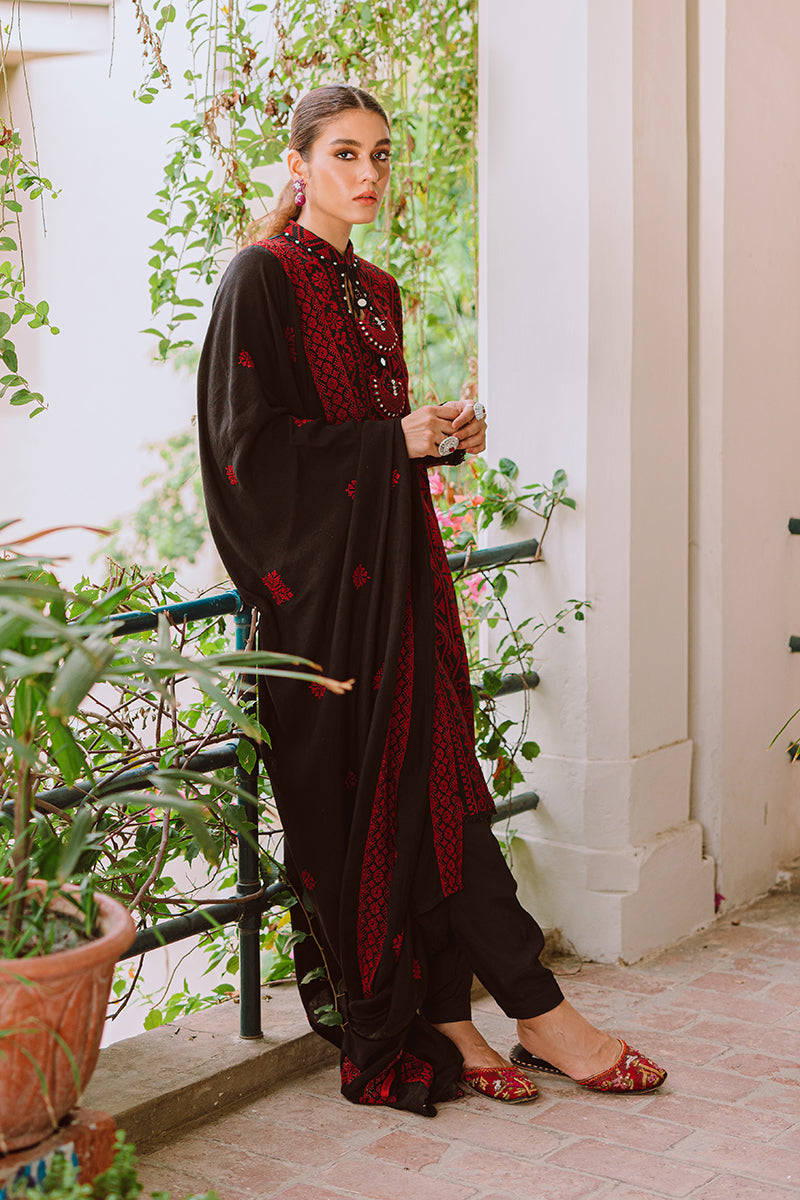 ETHNIC MEADOW 2PC