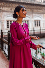 RADIANT MAGENTA LINEN SHIRT