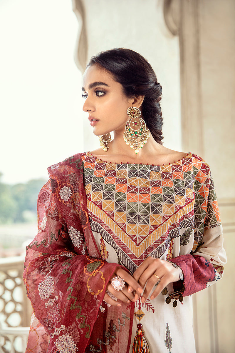 REDWOOD CHARM - 3 PIECE